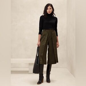 Banana Republic Wool-Blend Herringbone Culotte Pants Olive Heather Size 4 NWT
